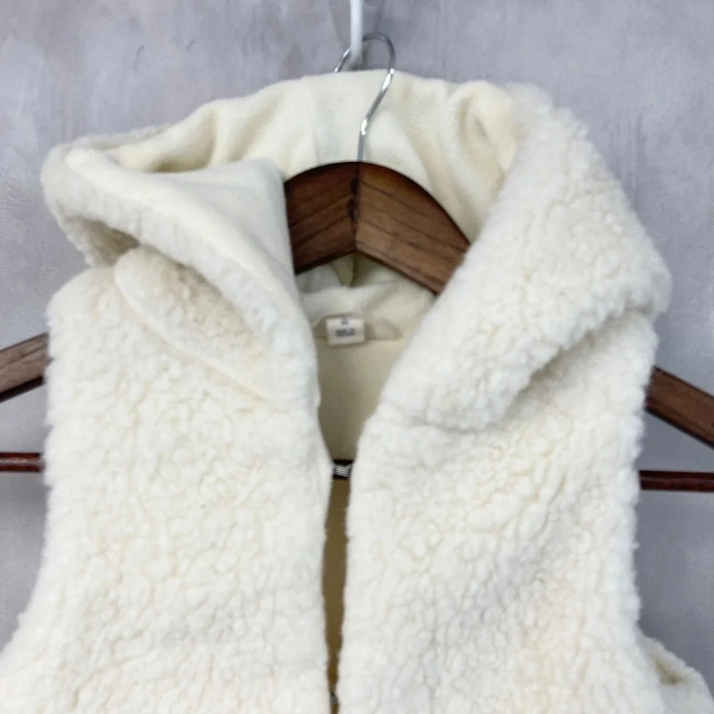 Lands End Teddy Sherpa Hooded Vest Kids 6X Cozy Cabin Minimal Outerwear Layering